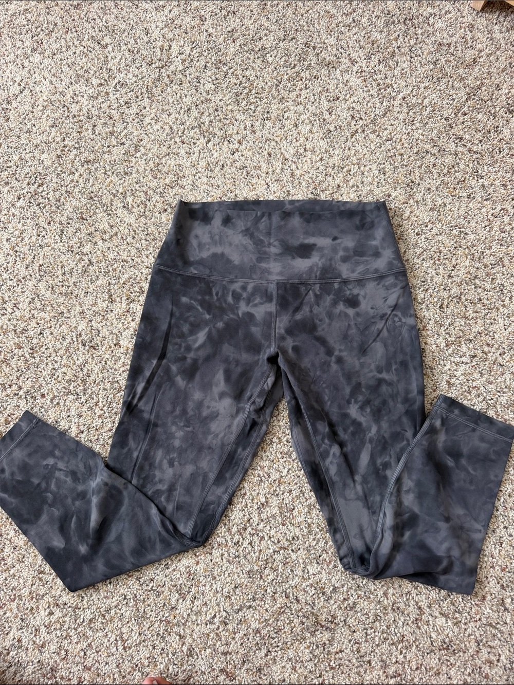 Lulu Lemon High-Waist Black Tie-Dye Leggings